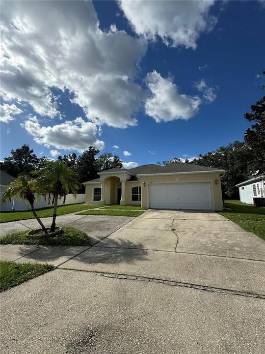 For Sale: $429,300 (3 beds, 2 baths, 1847 Square Feet)