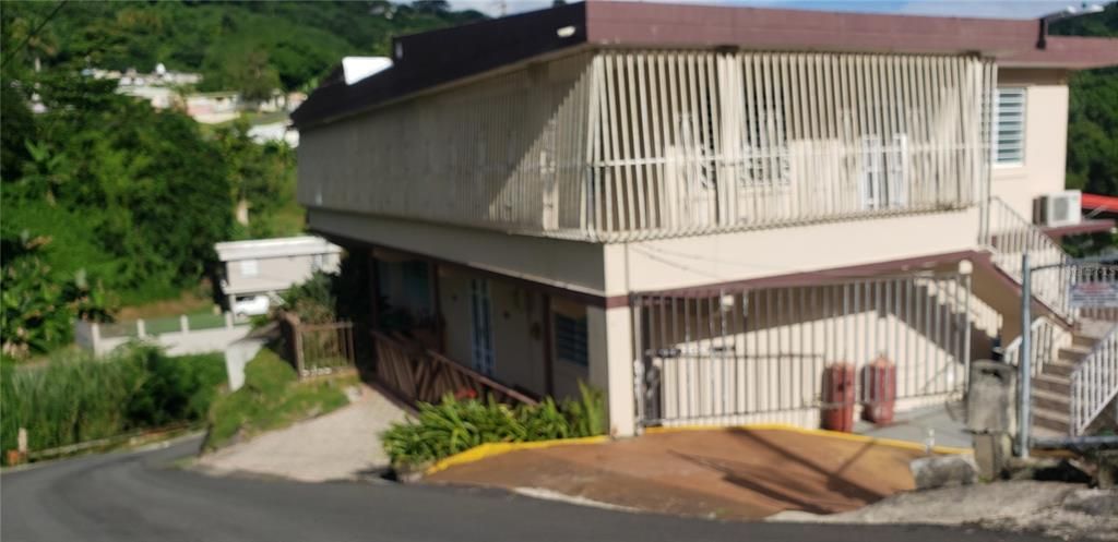 Vendido Recientemente: $219,000 (4 camas, 4 baños, 2469 Pies cuadrados)