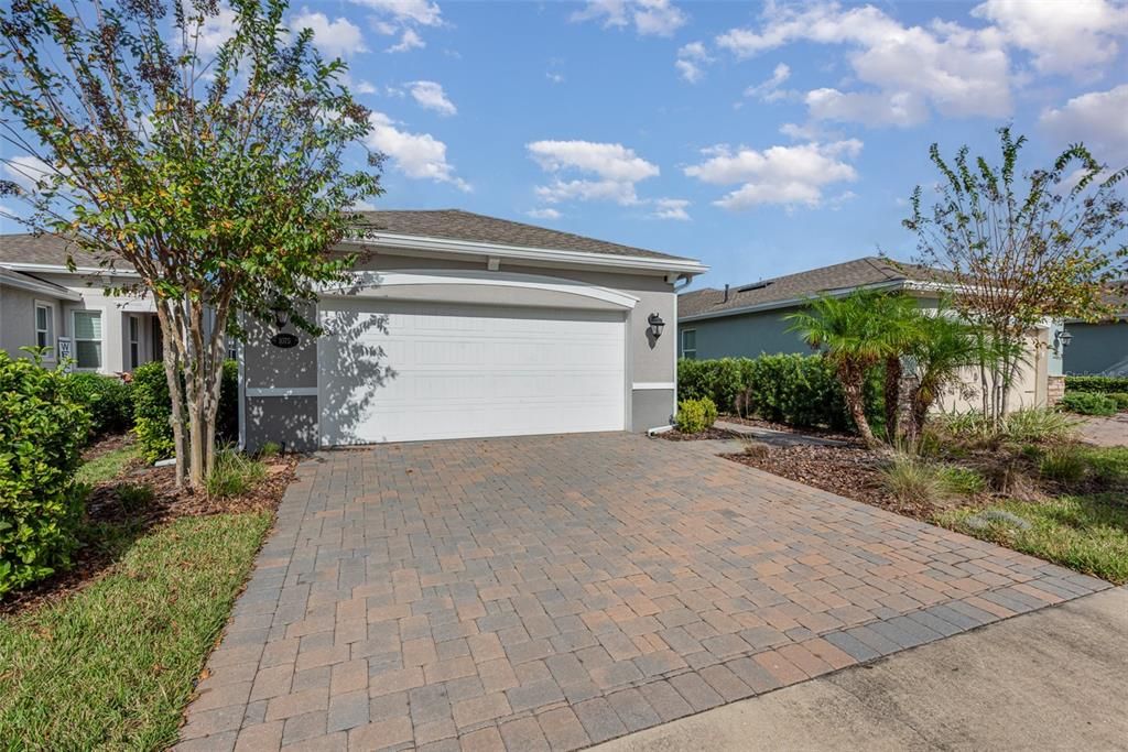 Brick paver driveway & 2 car garage