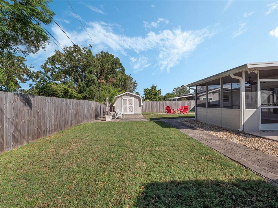 For Sale: $557,000 (4 beds, 2 baths, 1899 Square Feet)