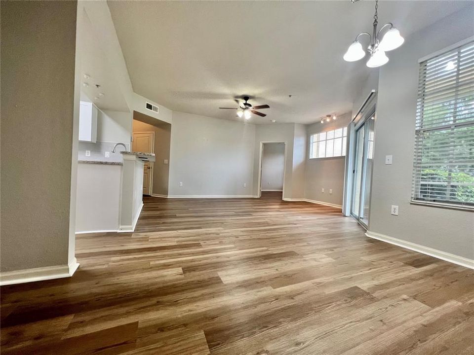 For Rent: $2,000 (2 beds, 2 baths, 1089 Square Feet)