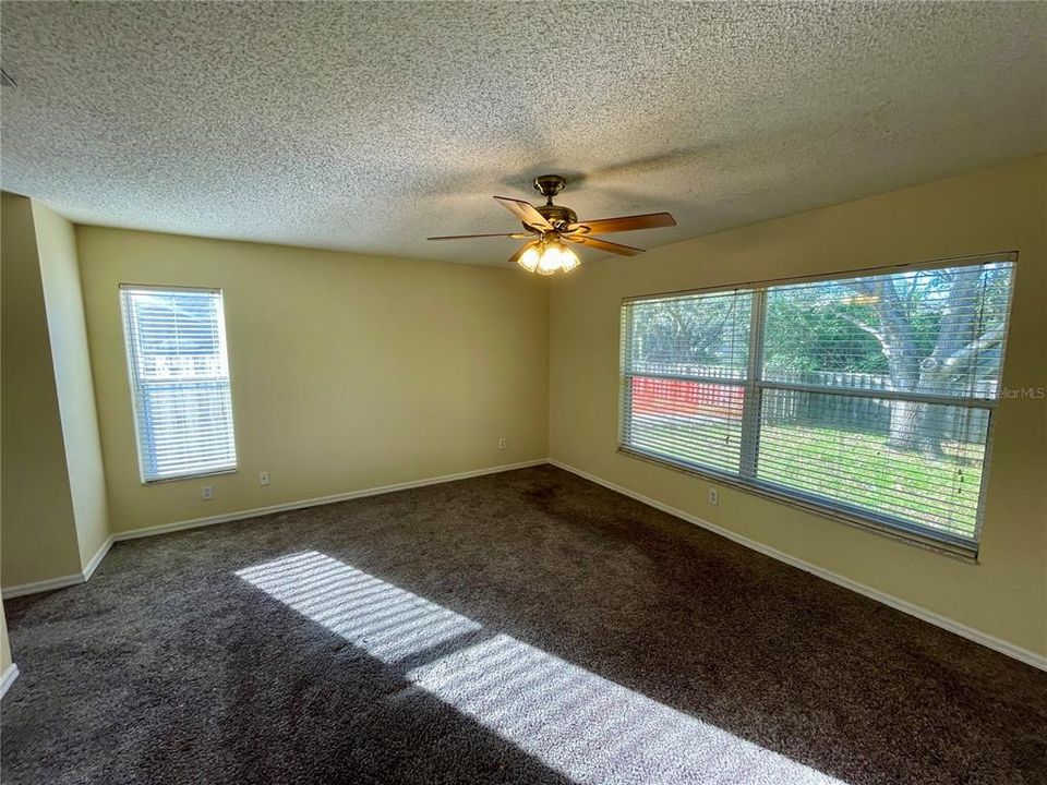 For Rent: $2,600 (4 beds, 2 baths, 1801 Square Feet)