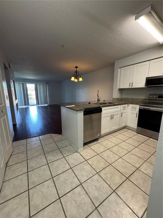 For Rent: $1,850 (2 beds, 2 baths, 1160 Square Feet)