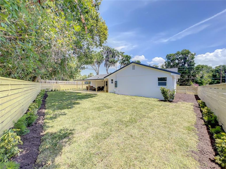 For Sale: $765,000 (3 beds, 2 baths, 1698 Square Feet)