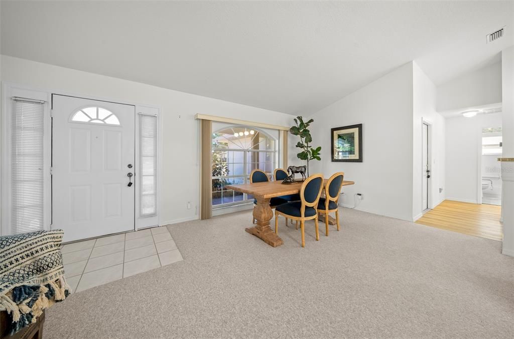 For Sale: $274,500 (2 beds, 2 baths, 1332 Square Feet)