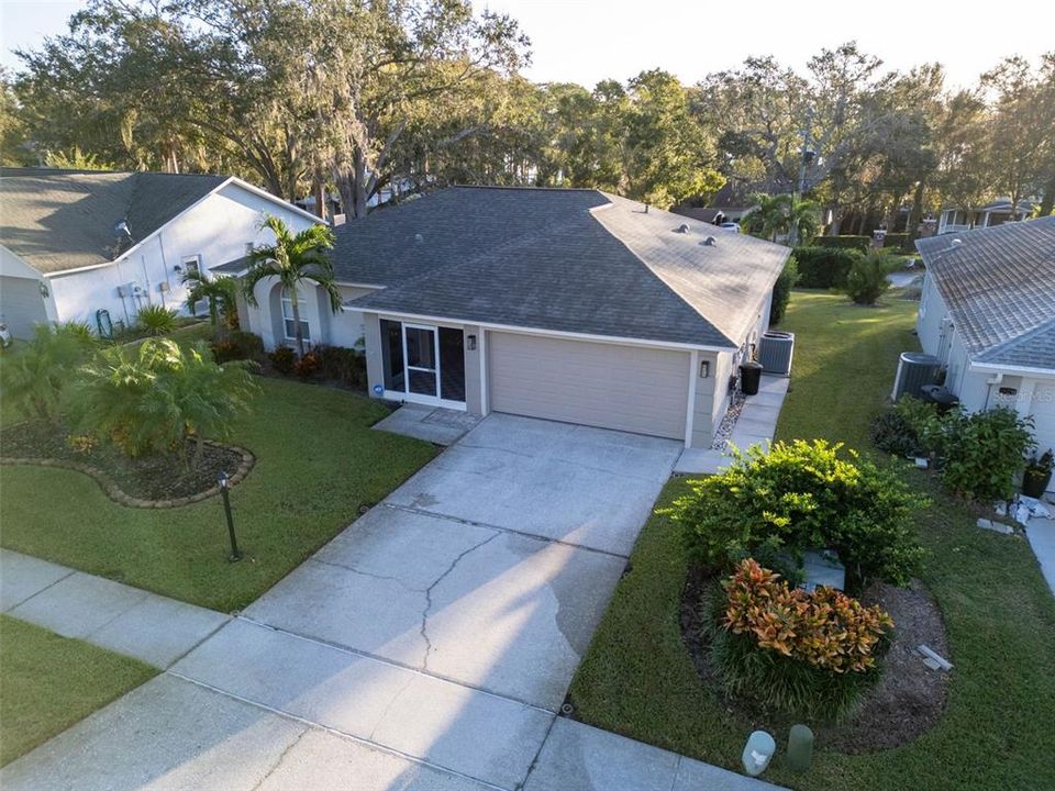 Back yard path leads to Fish Hatchery Road and homes on Lake Tarpon- Not part of HL.