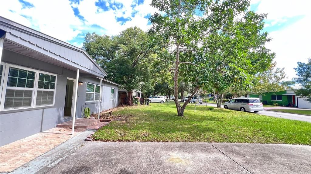 For Sale: $469,000 (3 beds, 2 baths, 1924 Square Feet)