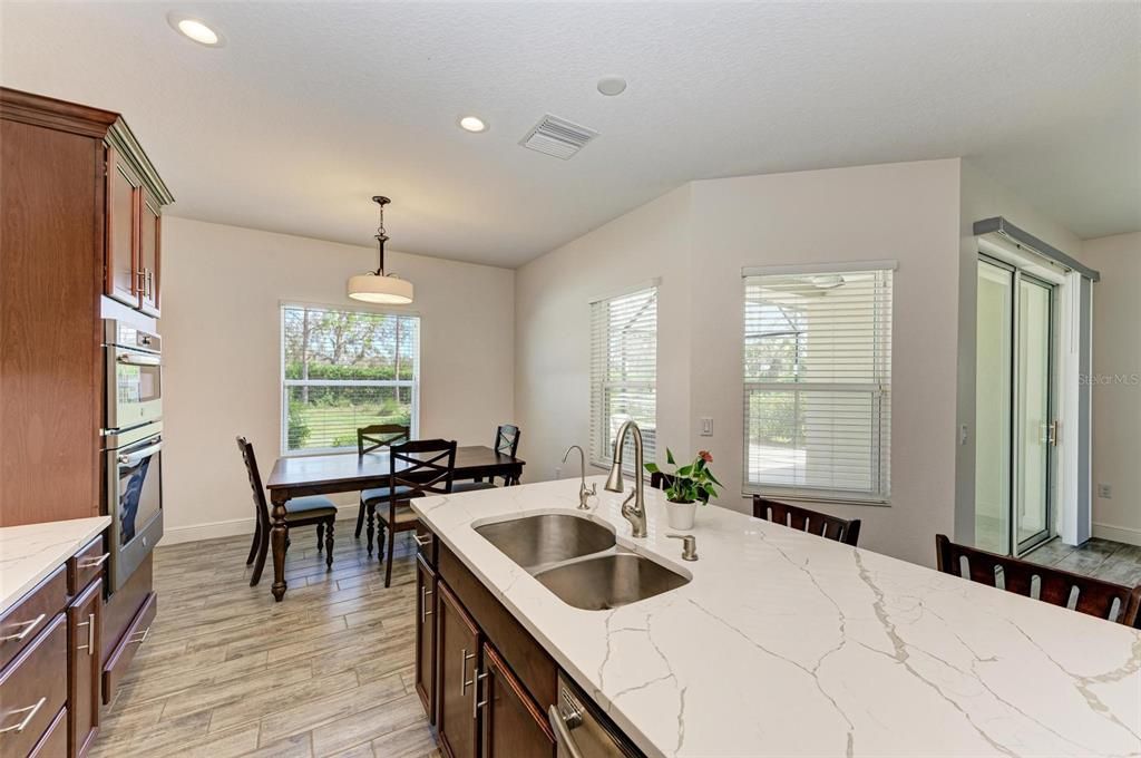 For Sale: $439,900 (3 beds, 2 baths, 1621 Square Feet)