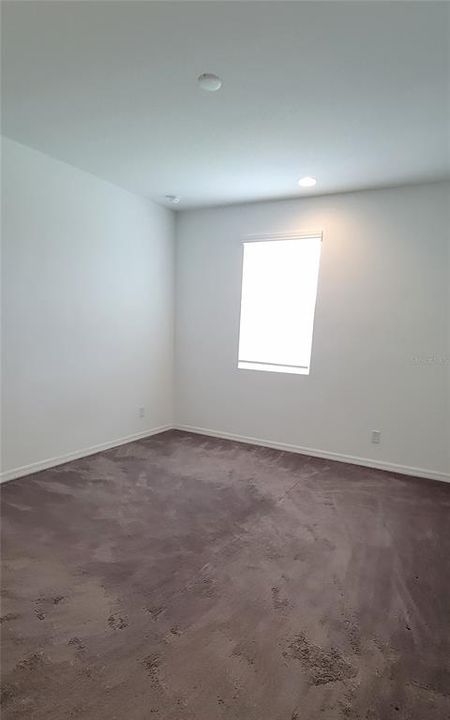 For Rent: $2,650 (4 beds, 2 baths, 2834 Square Feet)