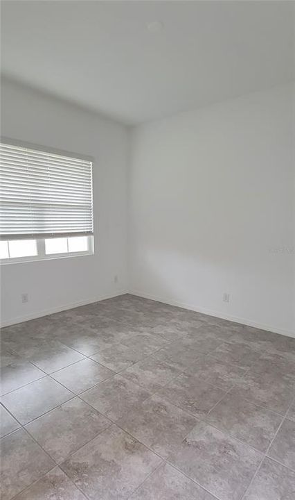 For Rent: $2,650 (4 beds, 2 baths, 2834 Square Feet)