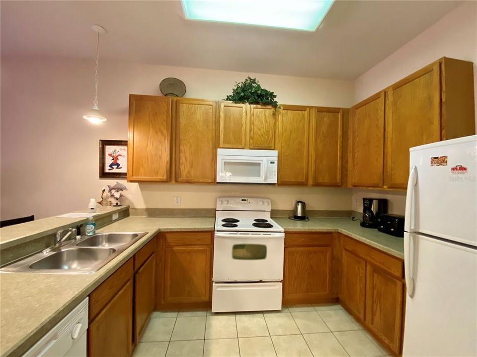 For Sale: $219,900 (3 beds, 2 baths, 1227 Square Feet)