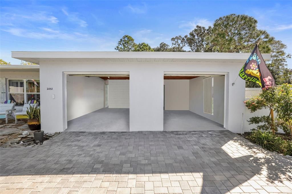 huge garage with Brand new pavers