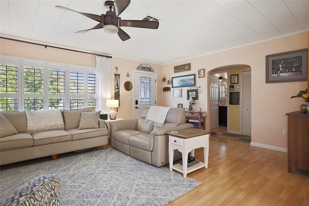 Entry into living area - Bright with plantation shutters