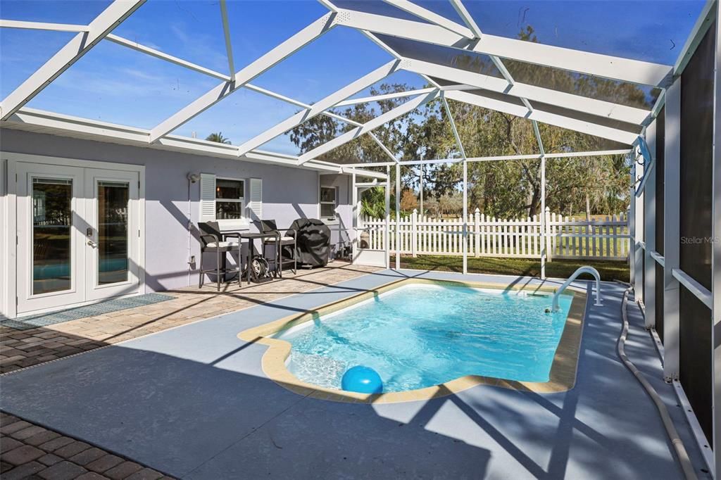 Screen enclosed pool looking at Sterling Park