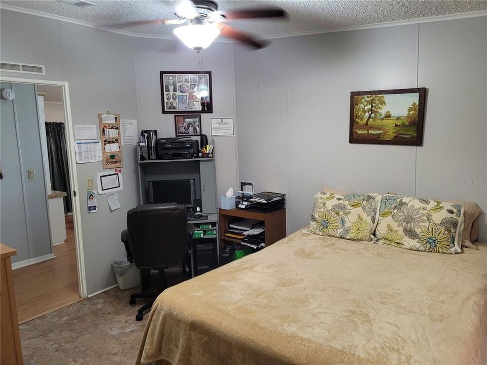 For Sale: $169,900 (2 beds, 2 baths, 1188 Square Feet)