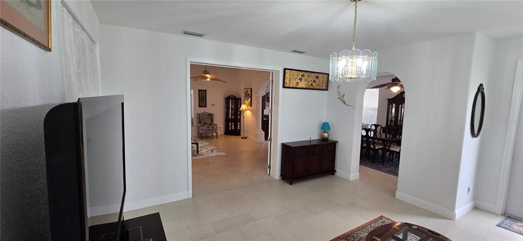 For Sale: $419,900 (3 beds, 2 baths, 2485 Square Feet)