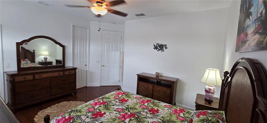 For Sale: $419,900 (3 beds, 2 baths, 2485 Square Feet)