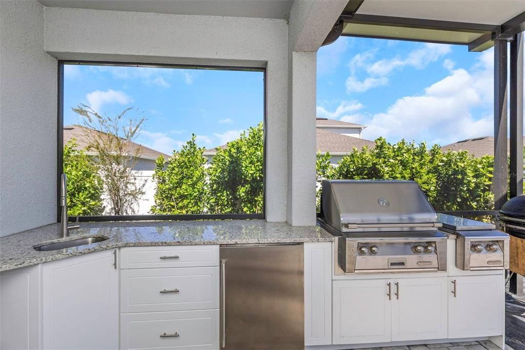 Outdoor Kitchen