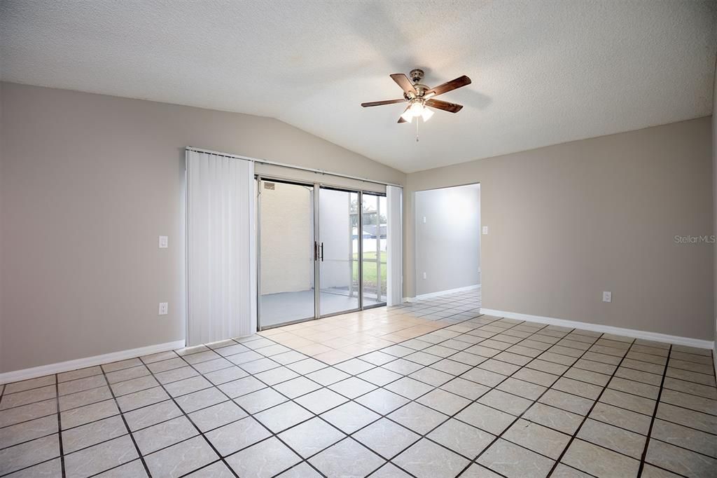 For Sale: $309,990 (3 beds, 2 baths, 1151 Square Feet)