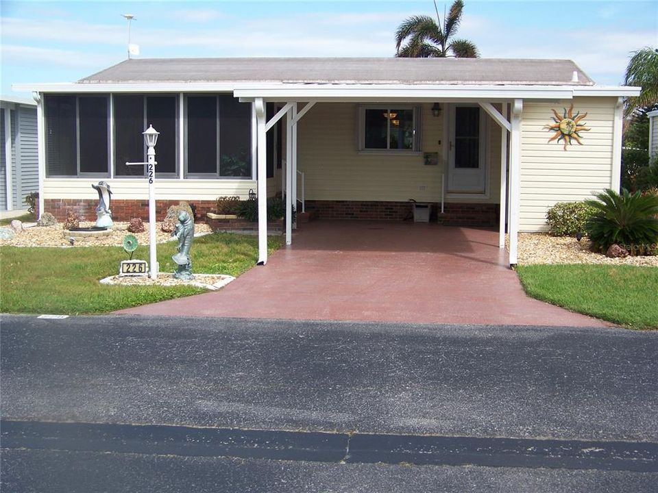 For Sale: $219,900 (2 beds, 2 baths, 1284 Square Feet)