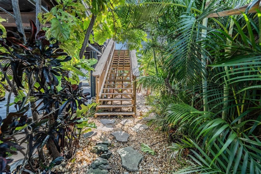 Entrance from the ground floor....feels like a tropical paradise!