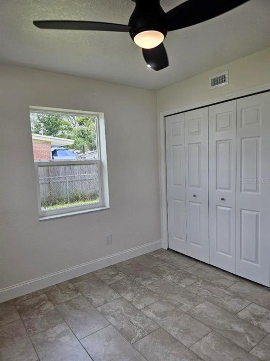 For Sale: $249,500 (2 beds, 2 baths, 975 Square Feet)