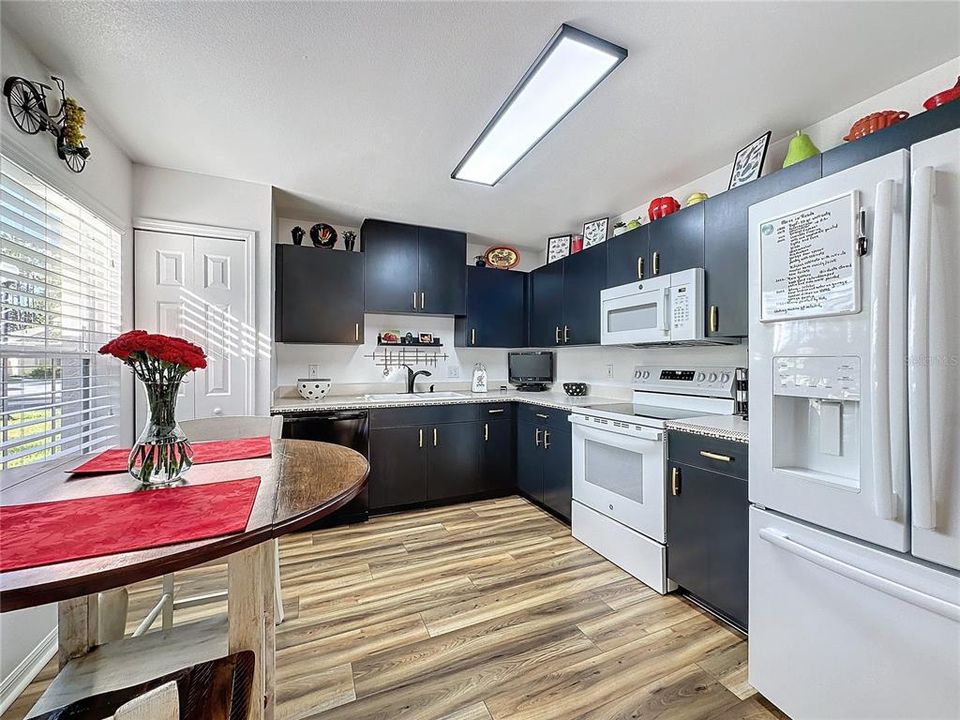 Kitchen  has laminate flooring