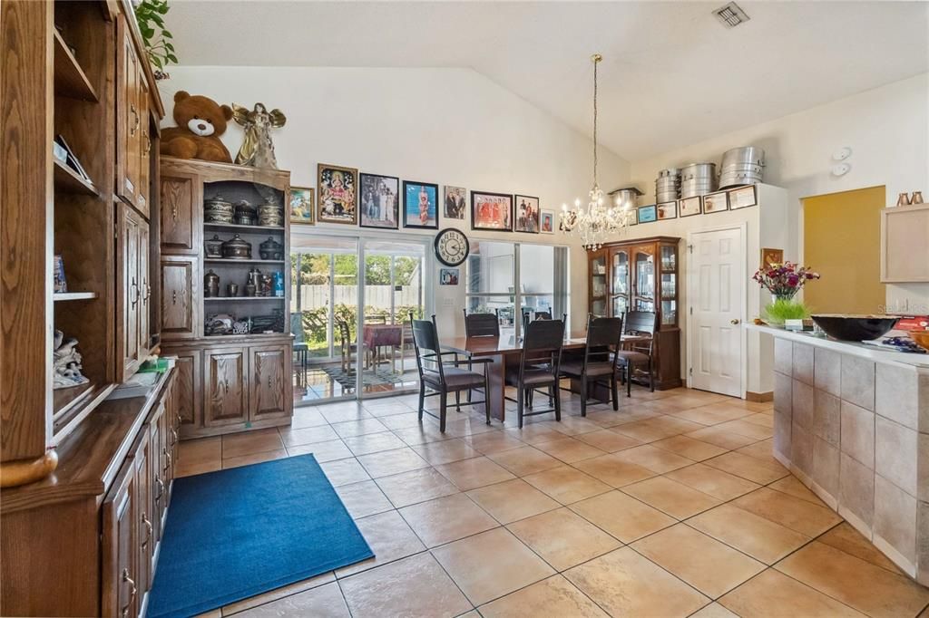 For Sale: $445,000 (4 beds, 2 baths, 1949 Square Feet)