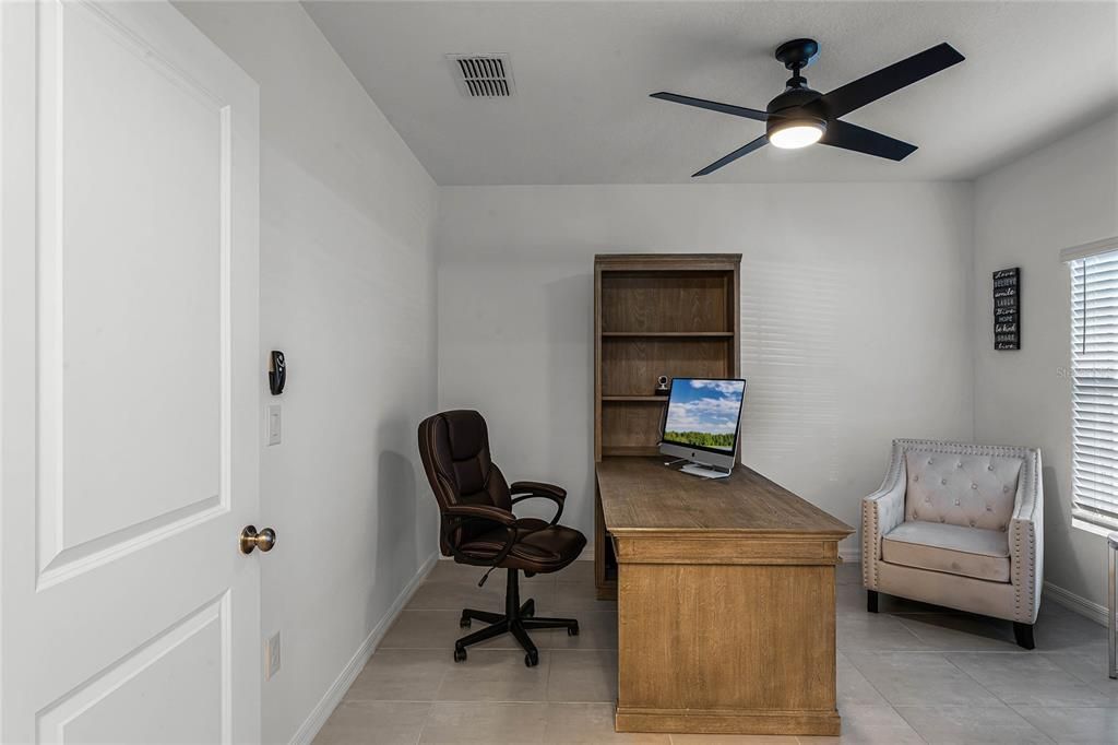 Bonus Room, may be used as office or library.