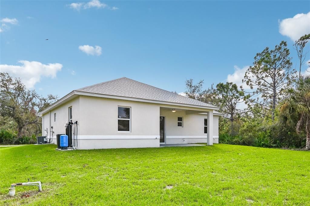 For Sale: $310,000 (3 beds, 2 baths, 1345 Square Feet)