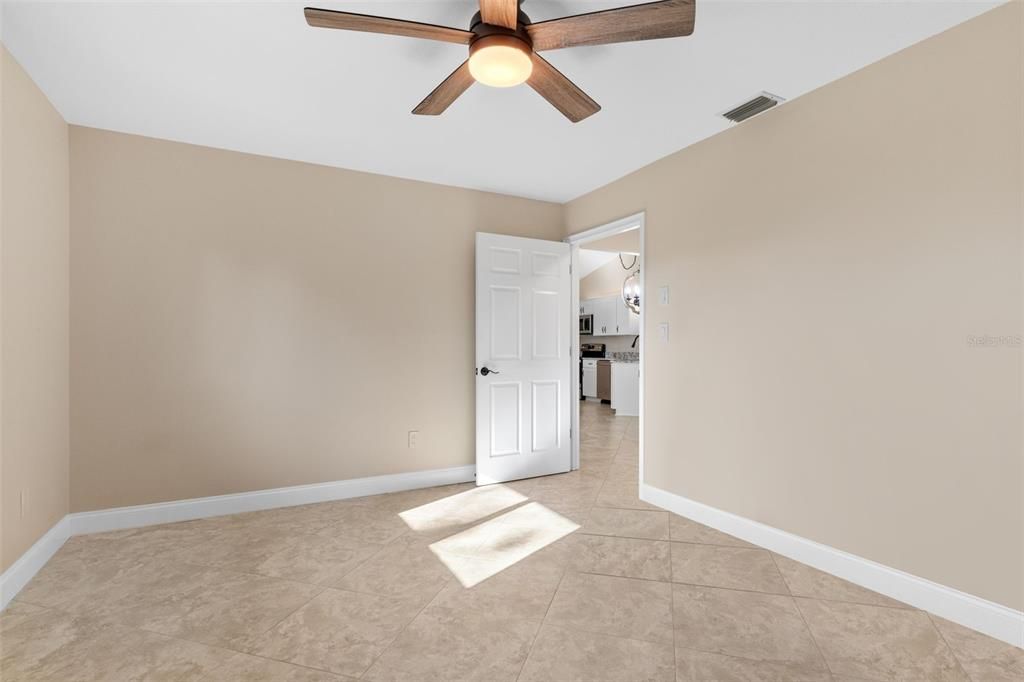 For Sale: $529,900 (3 beds, 2 baths, 1905 Square Feet)