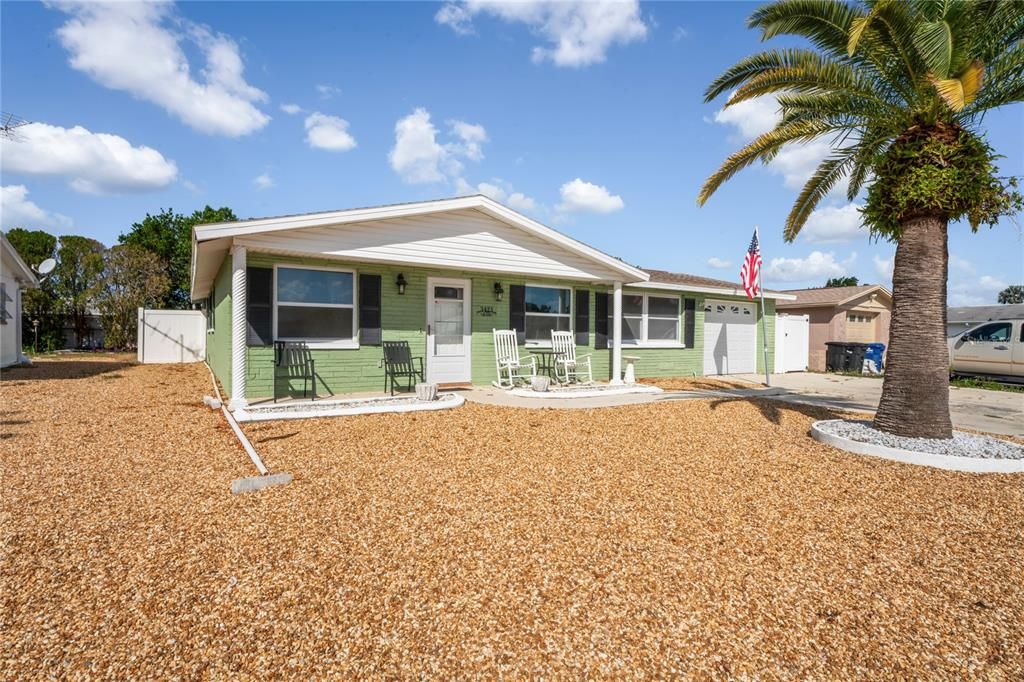 For Sale: $307,000 (3 beds, 2 baths, 1368 Square Feet)