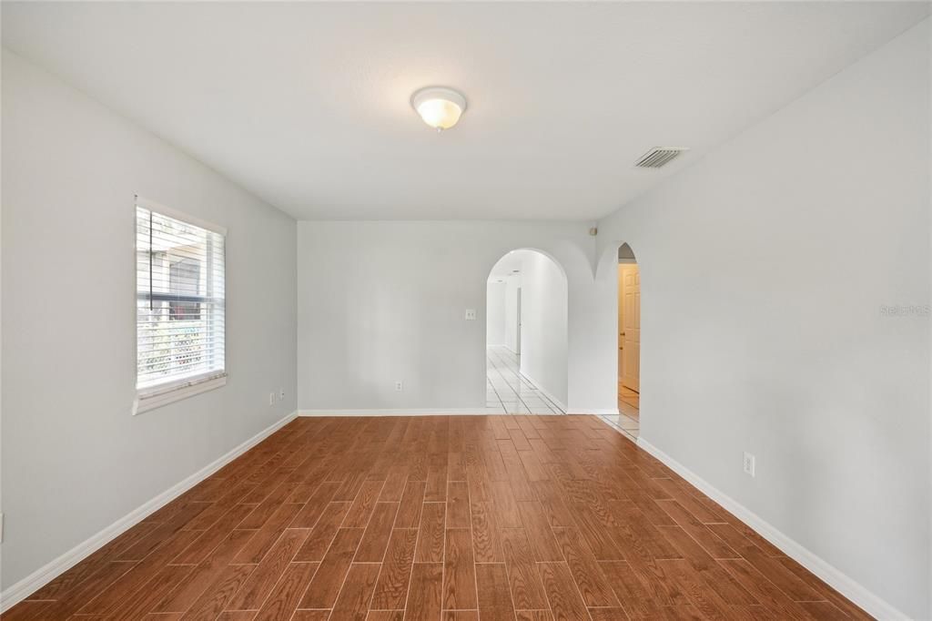 Living room/ dining room