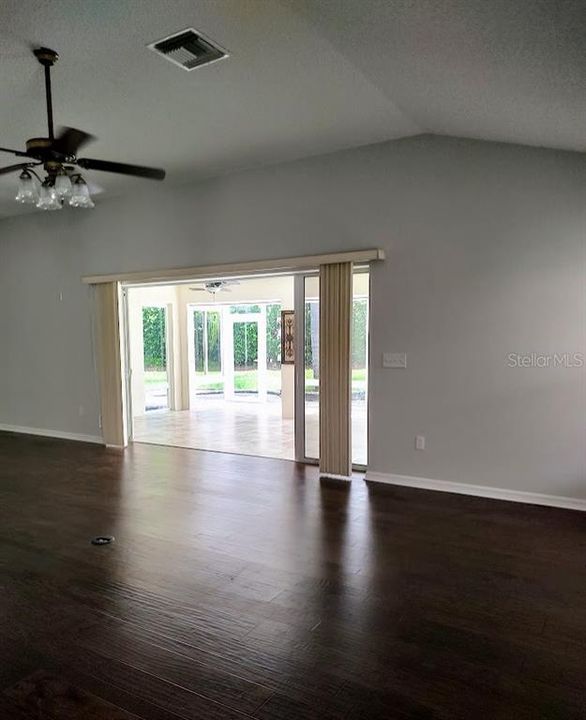 Dinning room/ Living Room Combo