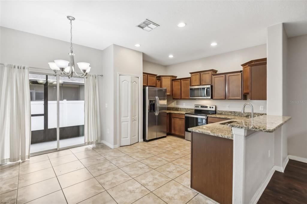 For Sale: $309,999 (3 beds, 2 baths, 1670 Square Feet)