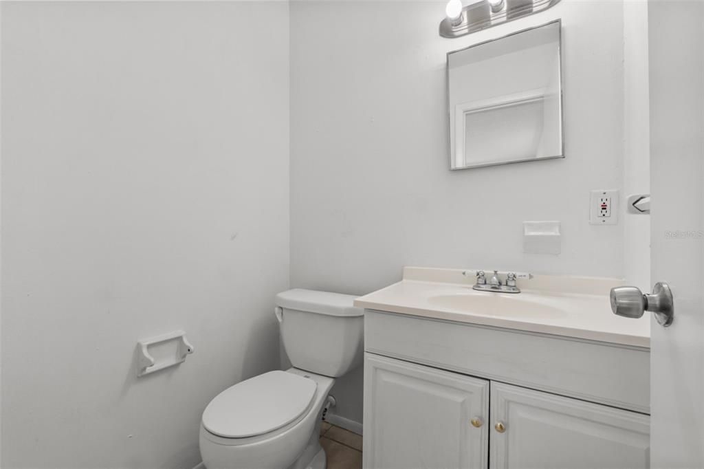 For Sale: $289,900 (3 beds, 1 baths, 1395 Square Feet)