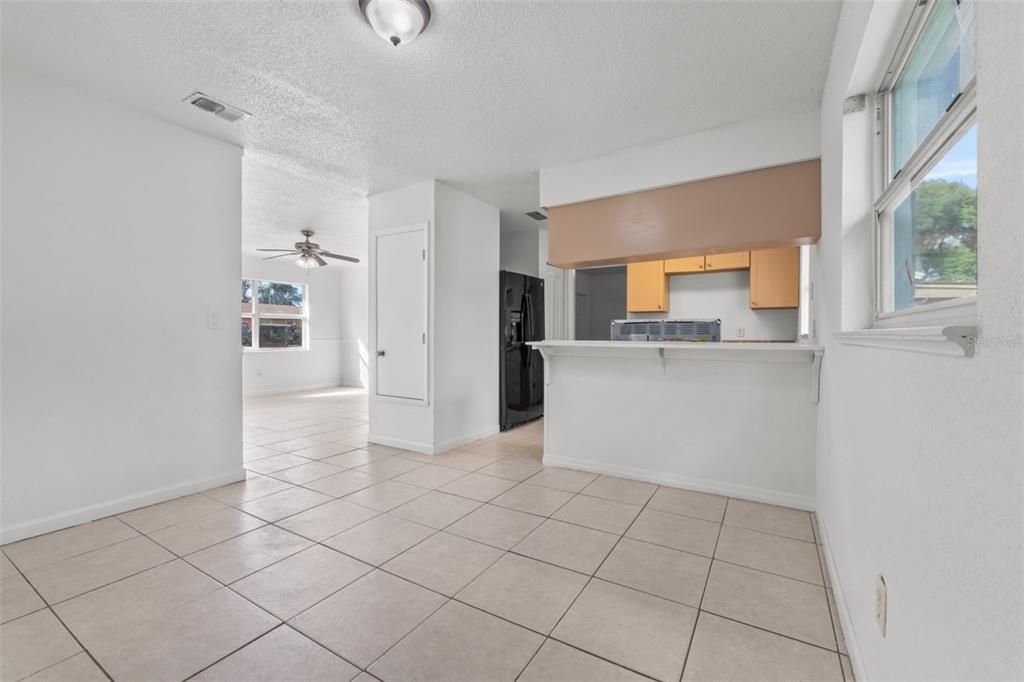 For Sale: $289,900 (3 beds, 1 baths, 1395 Square Feet)