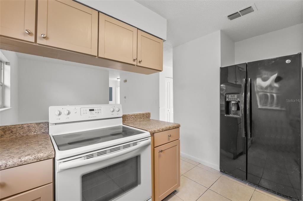 For Sale: $289,900 (3 beds, 1 baths, 1395 Square Feet)