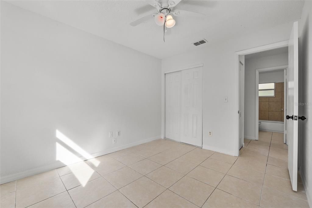 For Sale: $289,900 (3 beds, 1 baths, 1395 Square Feet)