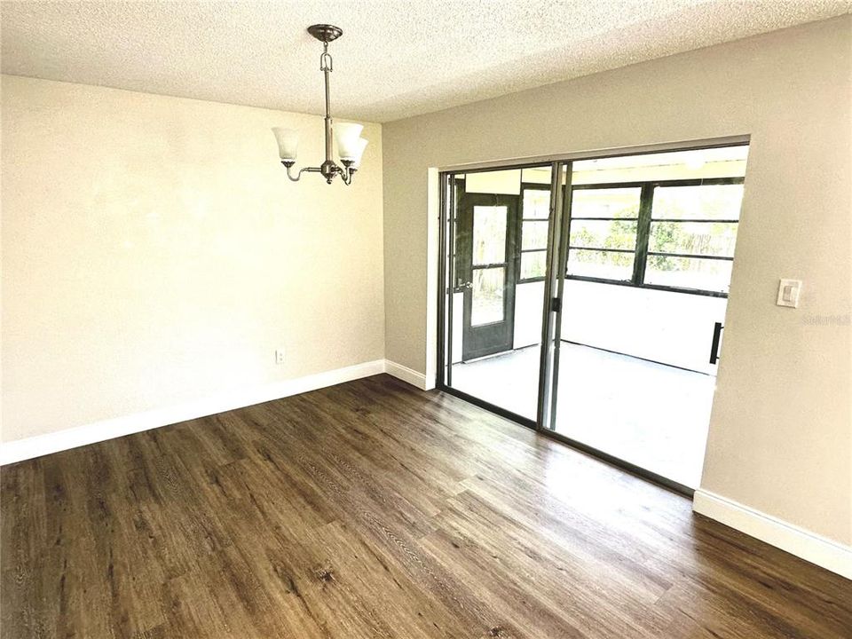 For Sale: $379,900 (3 beds, 2 baths, 1521 Square Feet)