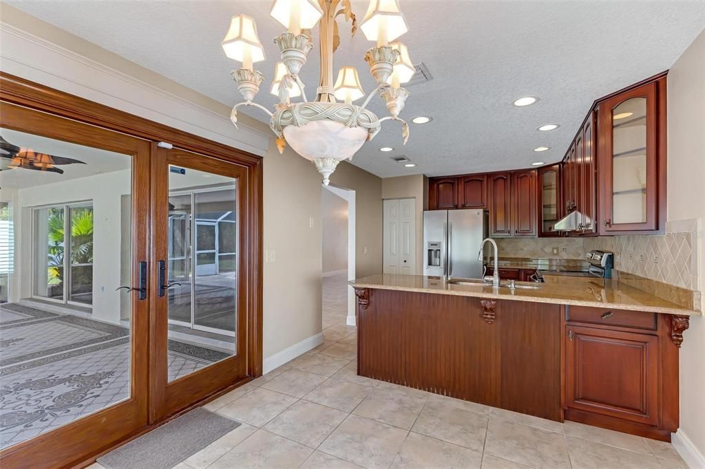 Kitchen & Breakfast Nook