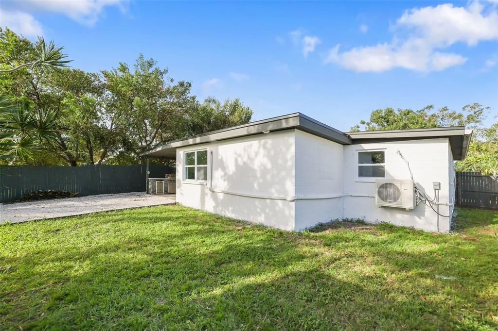 Active With Contract: $425,000 (4 beds, 2 baths, 1424 Square Feet)