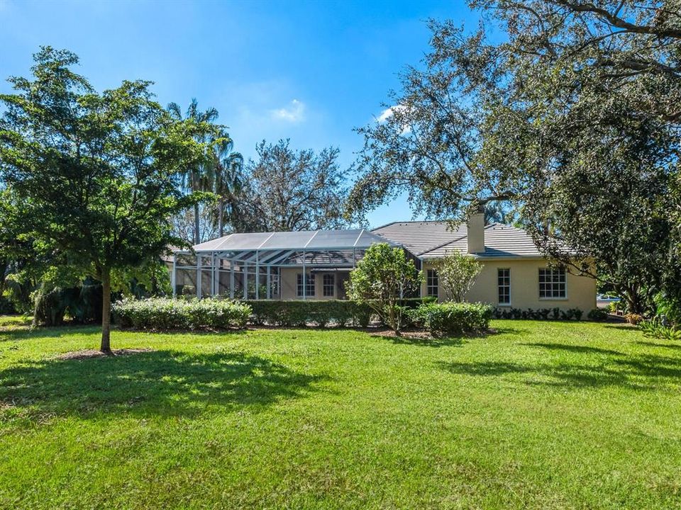 For Sale: $998,000 (3 beds, 2 baths, 2409 Square Feet)