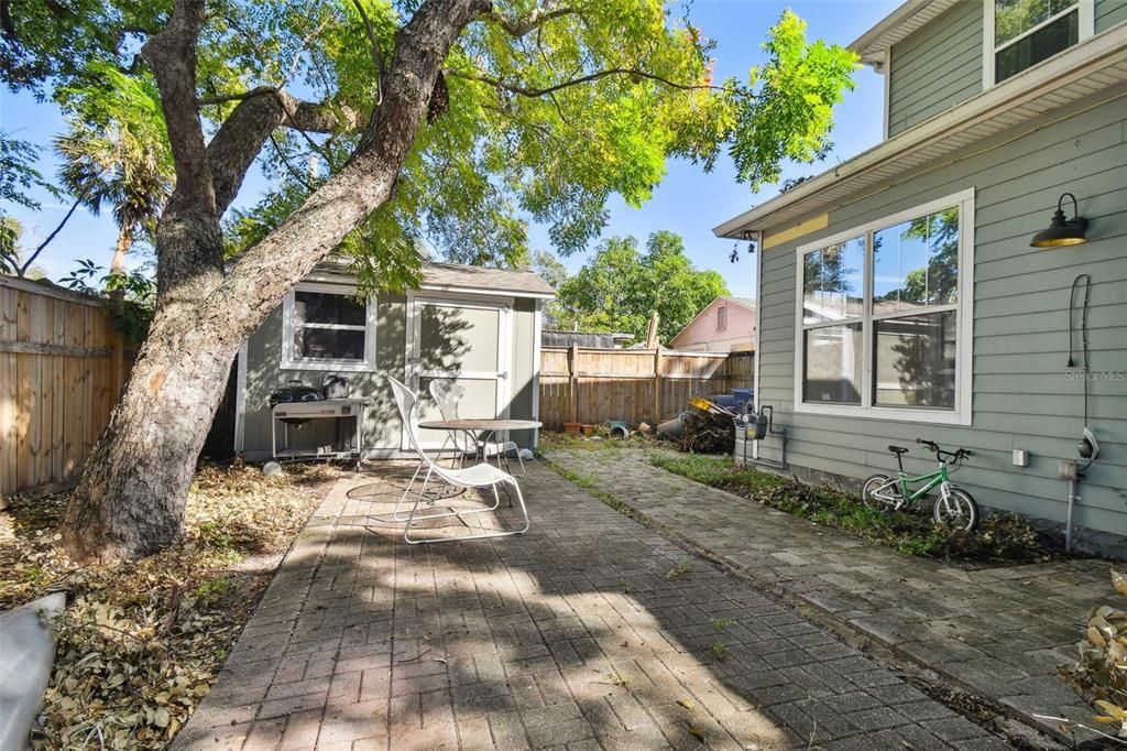 For Sale: $650,000 (3 beds, 2 baths, 1950 Square Feet)