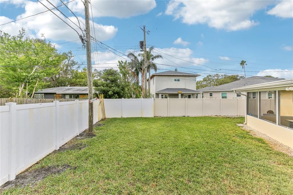 For Sale: $459,000 (3 beds, 2 baths, 1250 Square Feet)