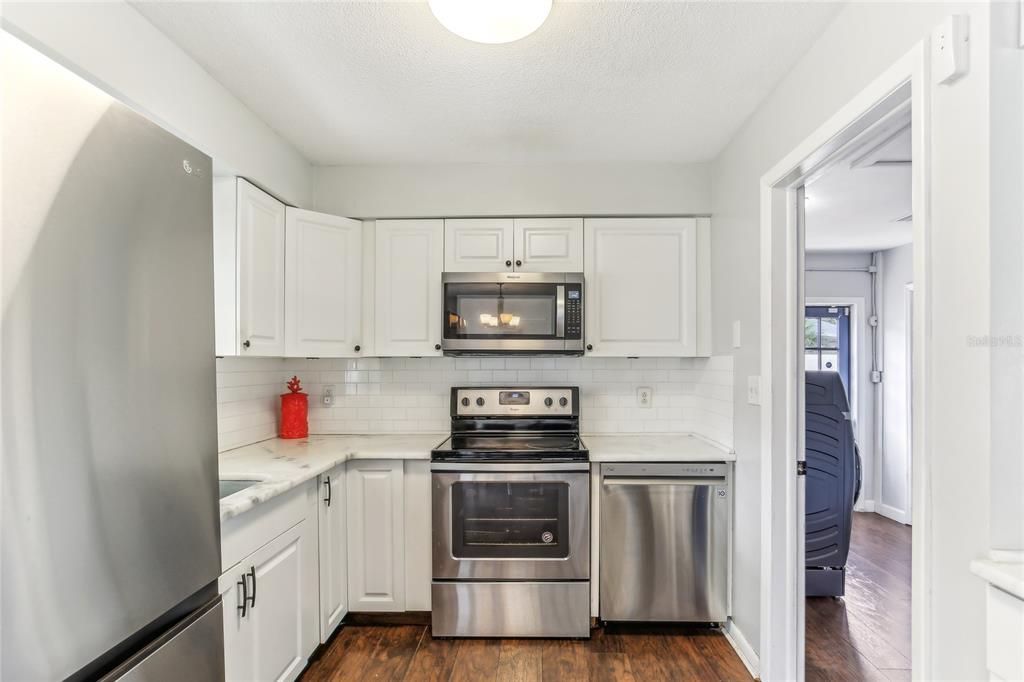 For Sale: $459,000 (3 beds, 2 baths, 1250 Square Feet)