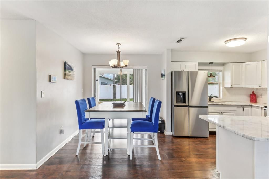 For Sale: $459,000 (3 beds, 2 baths, 1250 Square Feet)