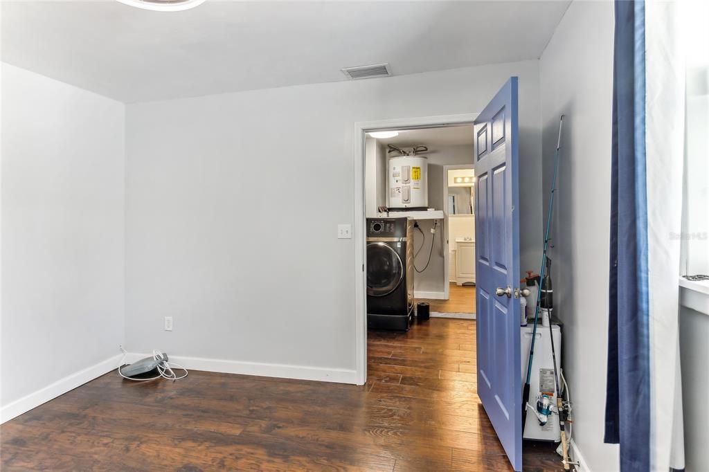 For Sale: $459,000 (3 beds, 2 baths, 1250 Square Feet)