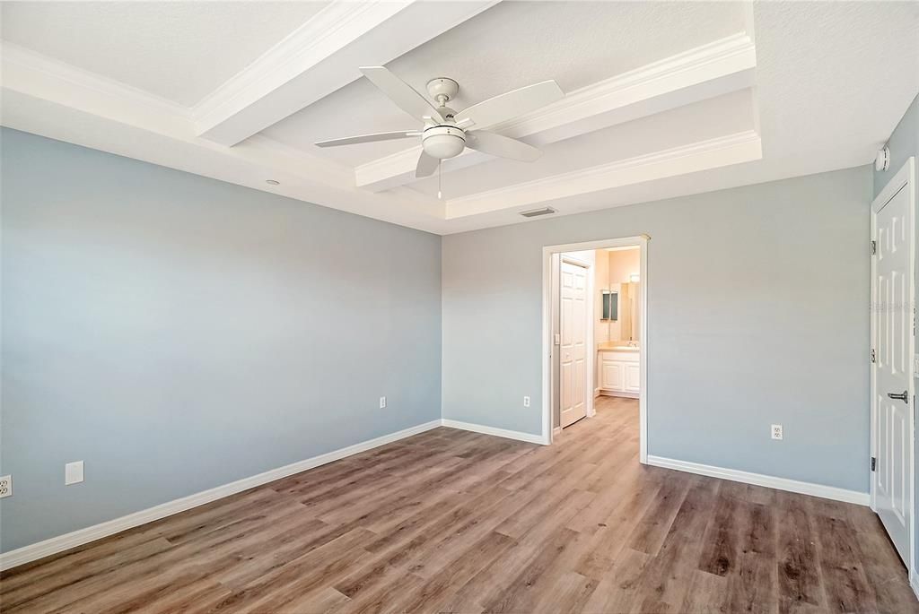 For Sale: $365,000 (2 beds, 2 baths, 1431 Square Feet)