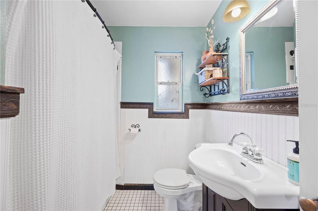 Full Bathroom with tub-shower